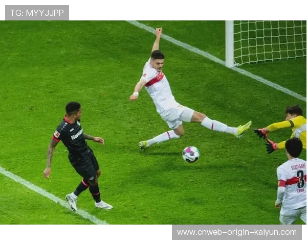 多特左路或成撕开口子需重点盯防——破解防线的关键突破点